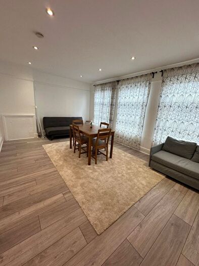 1 Bedroom Flat To Rent In Finchley Road, London, NW11