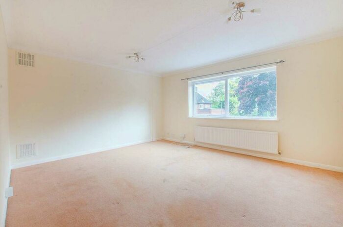 1 Bedroom Flat To Rent In Homefield Road, Bromley, BR1