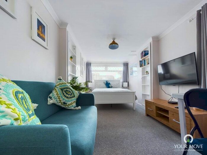 Studio To Rent In Northumberland Avenue, Margate, Kent, CT9