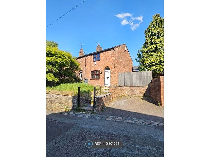 2 Bedroom Semi-Detached House To Rent In Crab Lane, Manchester, M9