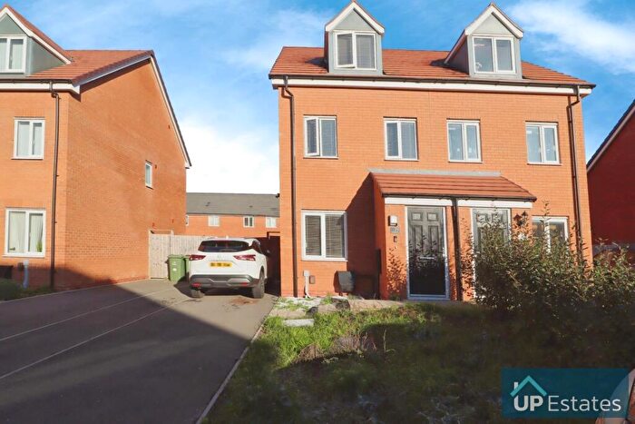 3 Bedroom Semi Detached House To Rent In Paragon Way, Coventry, CV6