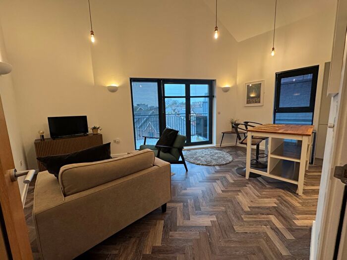 1 Bedroom Flat To Rent In Coal Orchard, Taunton, TA1