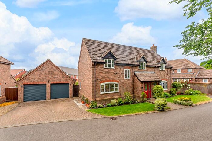 4 Bedroom Detached House For Sale In Acorn Close, Barton Seagrave, NN15