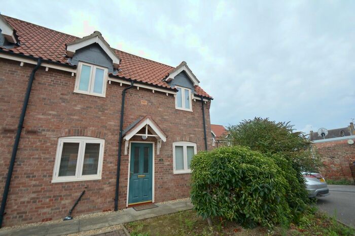 2 Bedroom Semi-Detached House To Rent In Lytlington Mews, Crowland, PE6