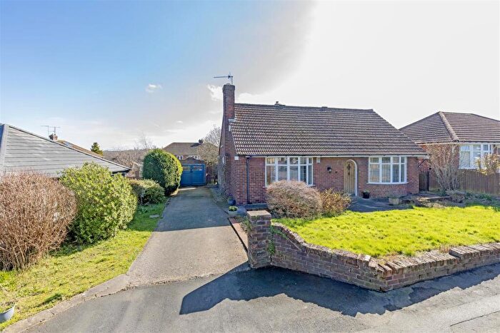 4 Bedroom Detached Bungalow For Sale In Langer Lane, Wingerworth, Chesterfield, S42