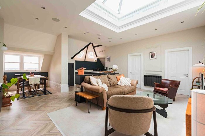 2 Bedroom Apartment For Sale In The Endcliffe Apartment, Fulwood Road, S10