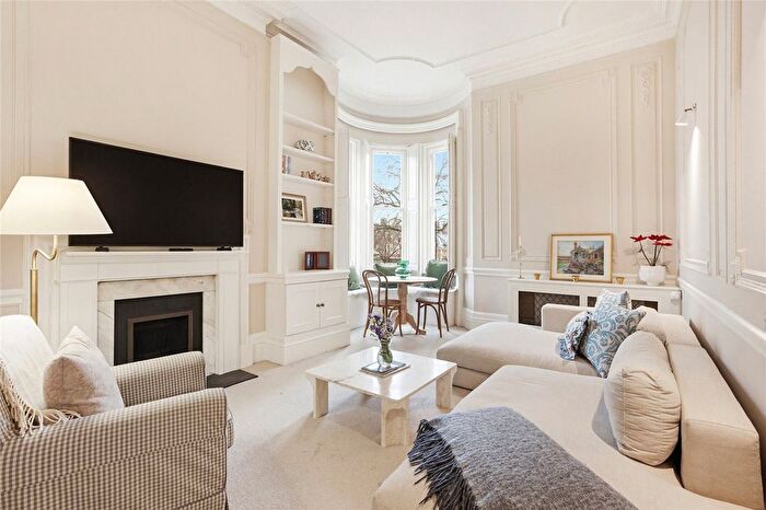 2 Bedroom Flat To Rent In Sloane Court West, Sloane Square, London, SW3