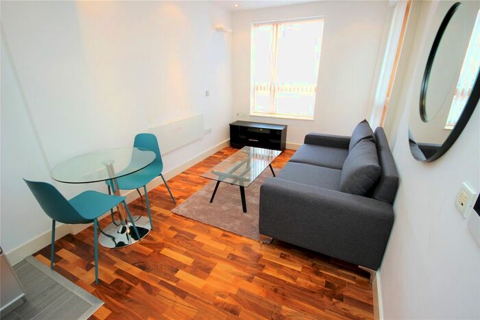 1 Bedroom Flat To Rent In Whitworth Street West, Manchester, M1