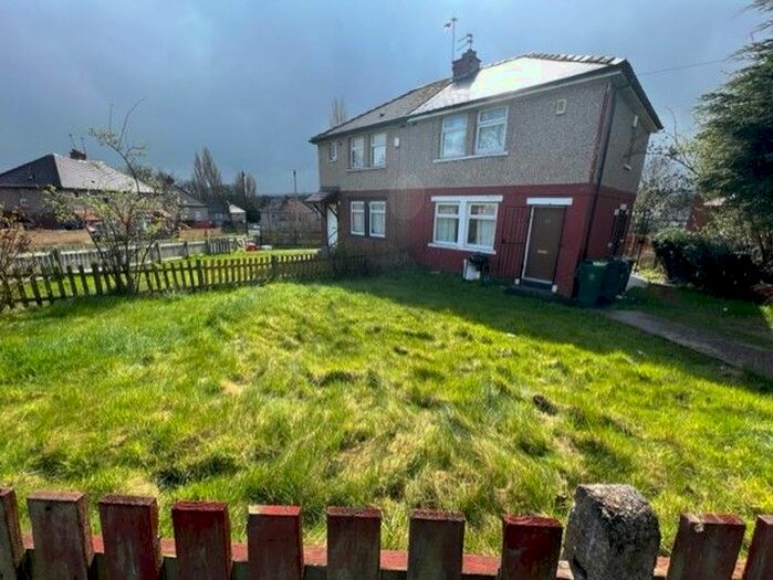 2 Bedroom Semi-Detached House To Rent In Raven Terrace, Bradford, BD8