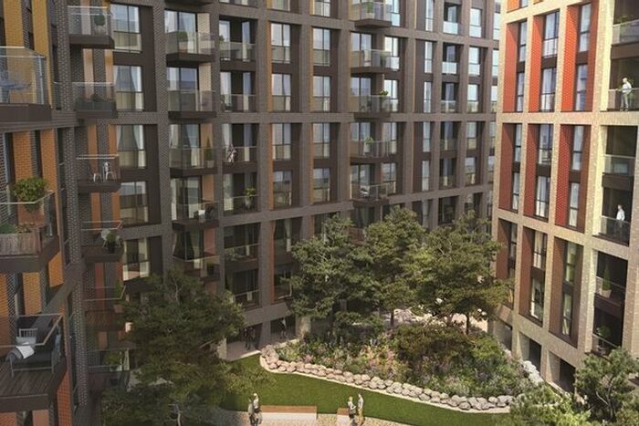 3 Bedroom Flat To Rent In Thornes House, Nine Elms, SW11