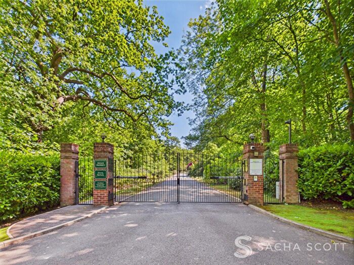 2 Bedroom Apartment For Sale In Elizabeth Drive, Elizabeth House Elizabeth Drive, SM7