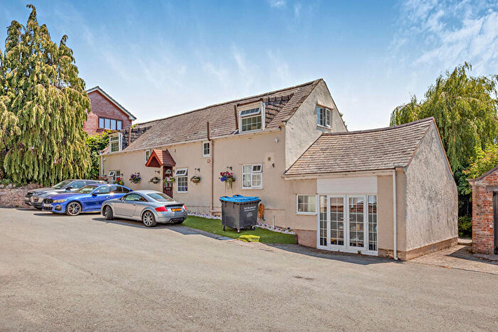 4 Bedroom Detached House For Sale In Upper Denbigh Road, St Asaph, Denbighshire, LL17