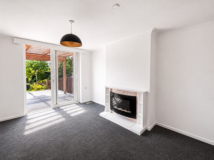 3 Bedroom Property To Rent In Van Diemans Lane, Oxford, OX4