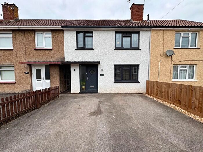 3 Bedroom Terraced House To Rent In Beaufort Road, Downend, BS16