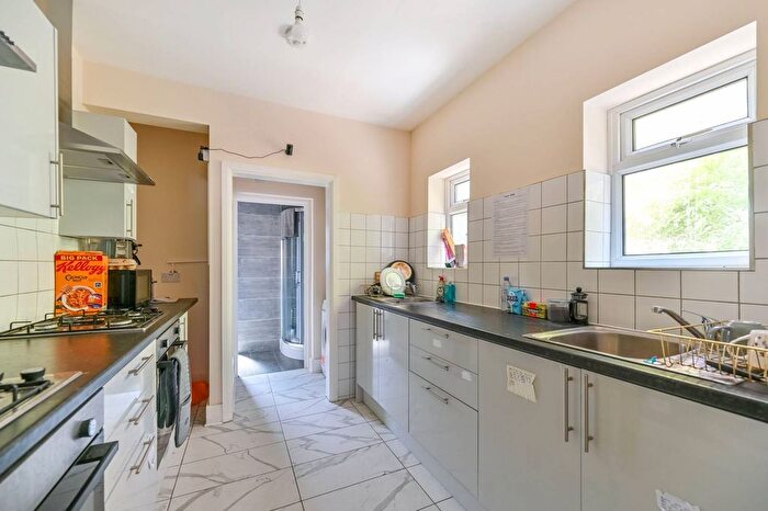 4 Bedroom Semi-Detached House To Rent In London Road, Isleworth, TW7