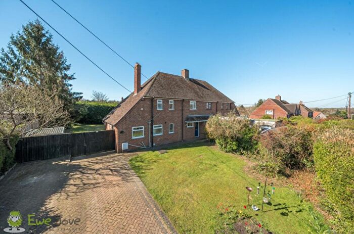 3 Bedroom Semi-Detached House For Sale In Coppice Road, Kingsclere, Newbury, Berkshire, RG20