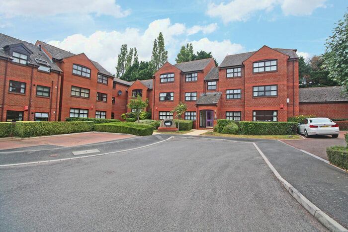 2 Bedroom Apartment To Rent In Exeter, EX2