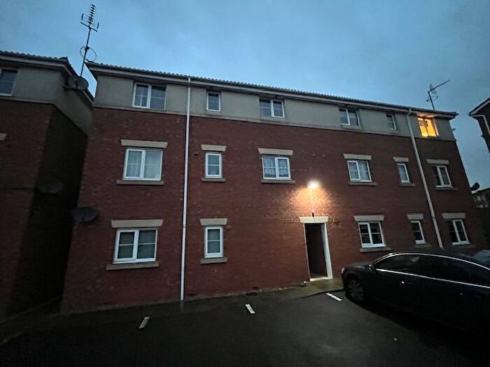 2 Bedroom Flat To Rent In Robin Road, Corby, NN18