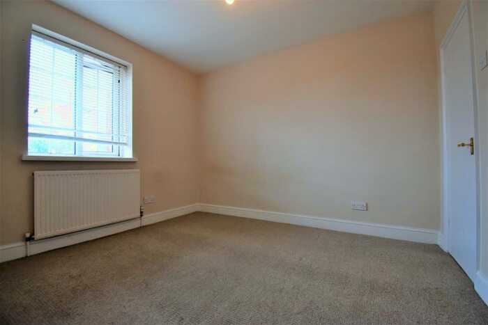 1 Bedroom House To Rent In High Street, Ruislip, Middlesex, HA4