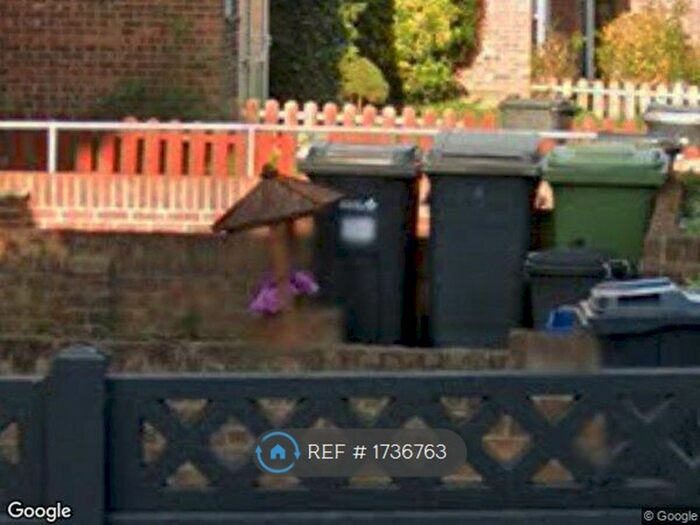 3 Bedroom Terraced House To Rent In Horns Road, Newburypark, IG2