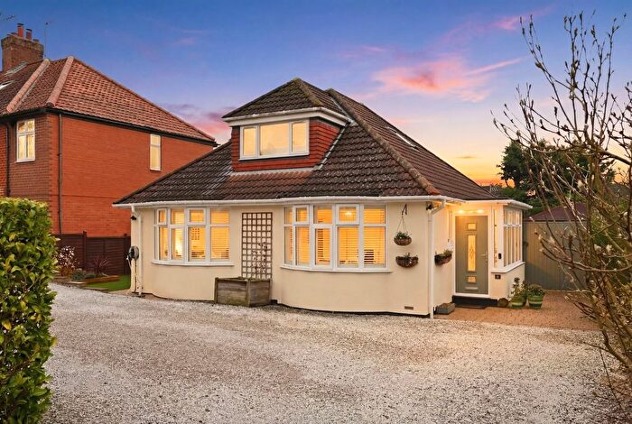 4 Bedroom Bungalow For Sale In Top Lane, Copmanthorpe, York, YO23
