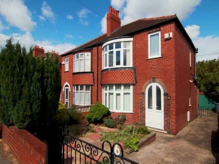 3 Bedroom Semi-Detached House To Rent In Kingsway, Wombwell, Barnsley, S73