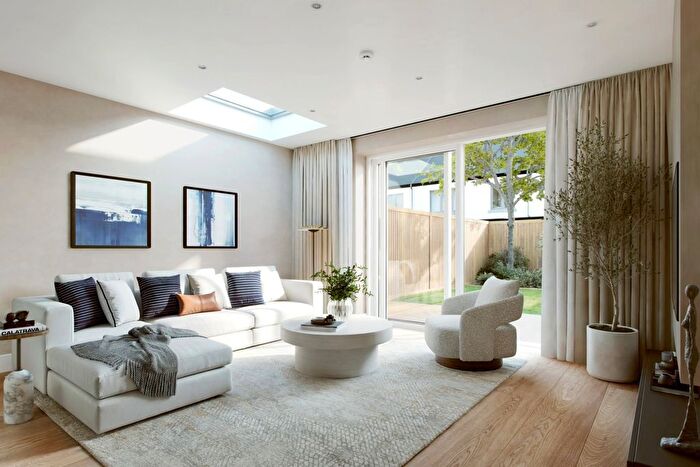 1 Bedroom Flat For Sale In Egerton Road, Twickenham, TW2