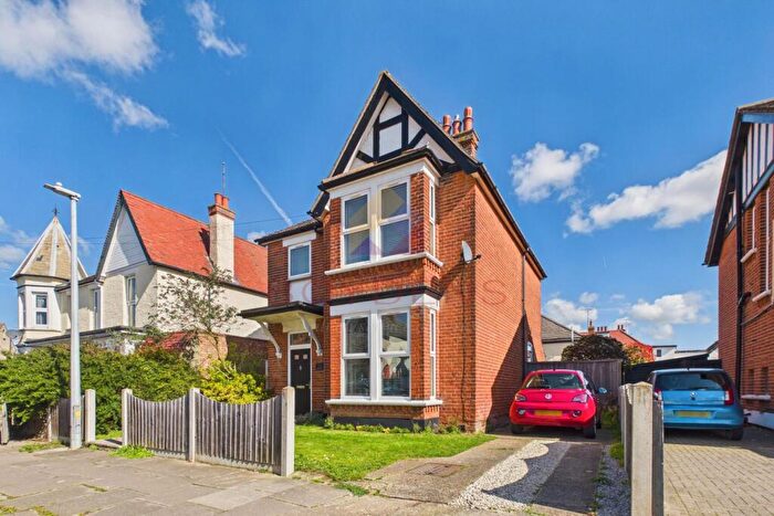 3 Bedroom Detached House For Sale In Beaconsfield, Clacton On Sea, CO15