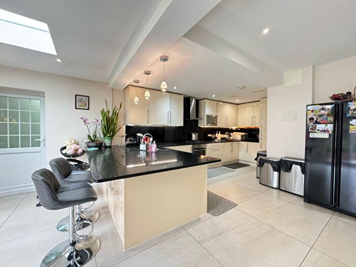 6 Bedroom Detached House To Rent In Old Church Lane, London, NW9