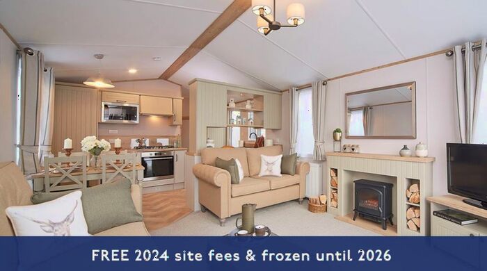 2 Bedroom Lodge For Sale In Mawgan Porth, Newquay, TR8