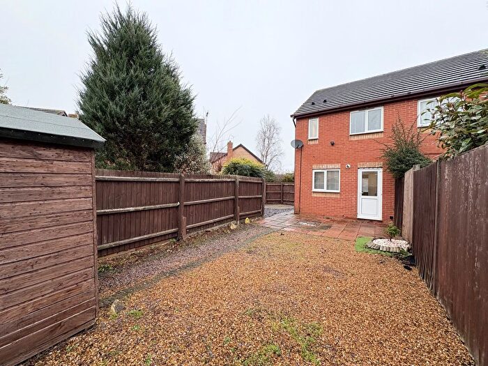 2 Bedroom End Of Terrace House To Rent In Lornas Field, Peterborough, PE7