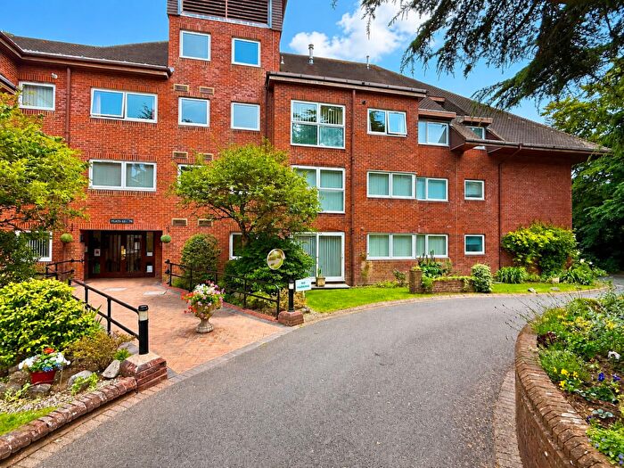 2 Bedroom Retirement Property For Sale In Chartcombe - Canford Cliffs Road, Canford Cliffs, BH13