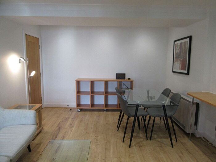1 Bedroom Flat To Rent In Apartment, Globe View, High Timber Street, London, EC4V