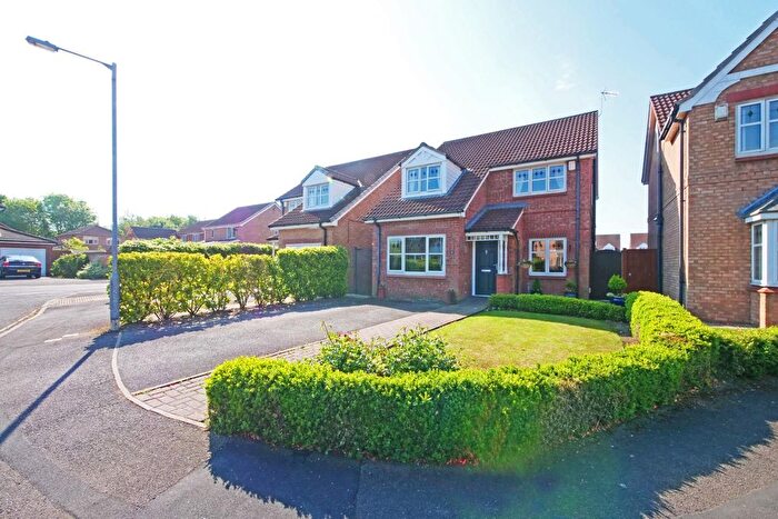 4 Bedroom Detached House For Sale In Pentire Close, York, YO30