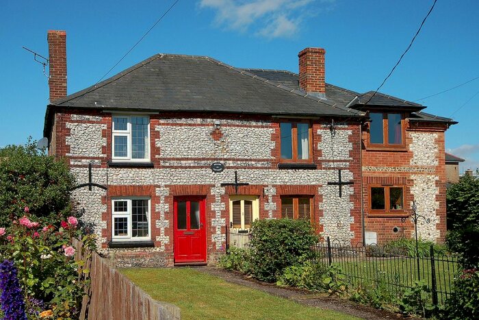 2 Bedroom Semi-Detached House To Rent In Willow Cottages, Main Road, Lacey Green, Princes Risborough, HP27