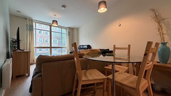 2 Bedroom Flat To Rent In Apollo Apartments, Baldwin Street, Bristol, BS1