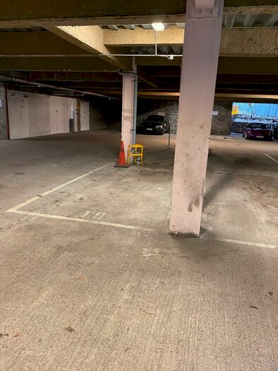 Garage / Parking To Rent In Stobcross Street, Finnieston, Glasgow, G3