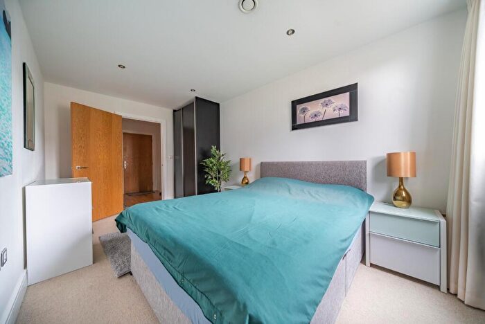 1 Bedroom Apartment For Sale In Seager Place, London, SE8