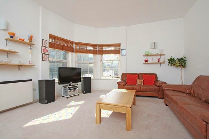 2 Bedroom Flat To Rent In Rotherhithe Street, Rotherhithe, SE16