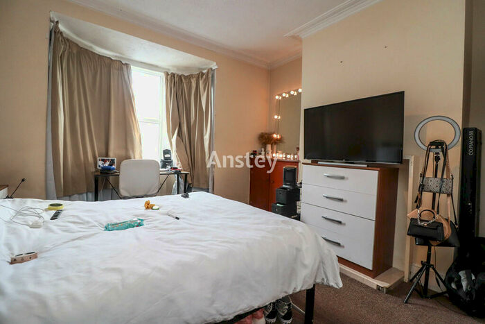 4 Bedroom Terraced House To Rent In Southcliff Road, Southampton, SO14