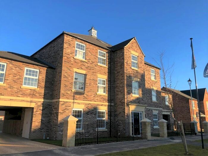 2 Bedroom Flat To Rent In Pentagon Way, Wetherby, West Yorkshire, LS22