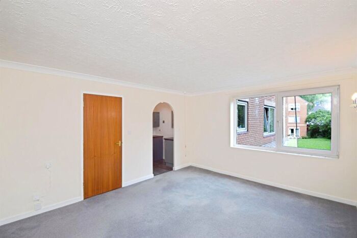 1 Bedroom Retirement Property To Rent In Homegower House, St Helens Road, Swansea, SA1