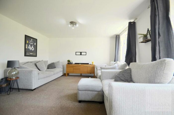 2 Bedroom Flat To Rent In East Lodge, Norwich, NR7