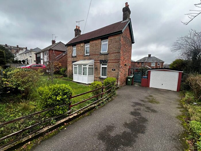 3 Bedroom Detached House For Sale In Glencoe Road, Poole, Dorset, BH12