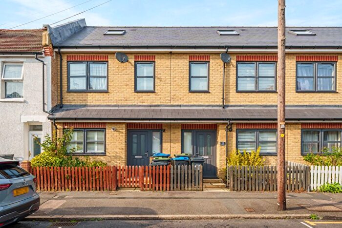 3 Bedroom Detached House To Rent In Zion Place, Thornton Heath, CR7