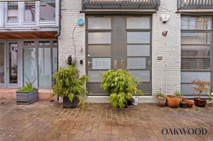 3 Bedroom Flat For Sale In Blackstock Mews, London, N4