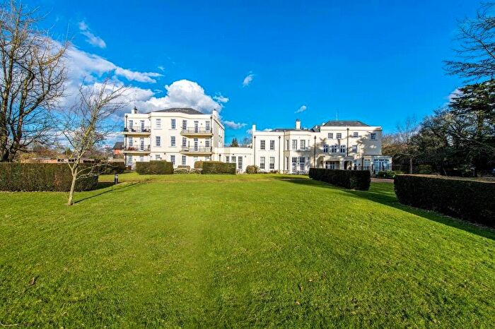 2 Bedroom Apartment To Rent In Highfield Hall, Highfield Lane, St. Albans, Hertfordshire, AL4