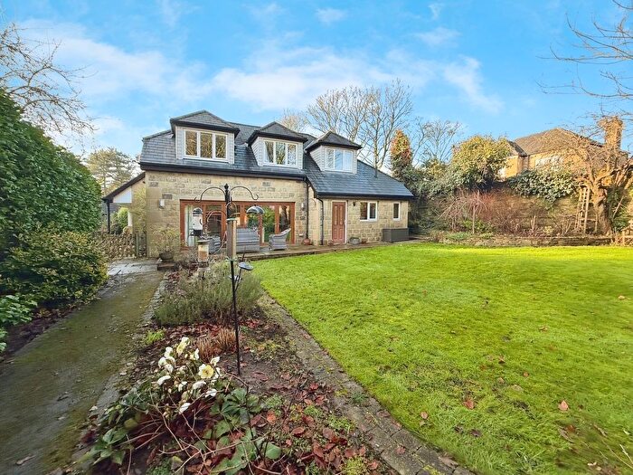 4 Bedroom Detached House For Sale In Gilstead Lane, Bingley, BD16