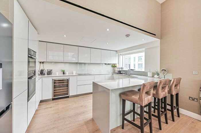 5 Bedroom Penthouse To Rent In Empire House, Colindale, London, NW9