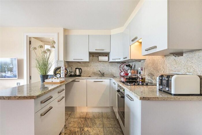 2 Bedroom Flat To Rent In Stuart Tower, Maida Vale, London, W9